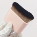 Multifunctional Soft Foundation Brush